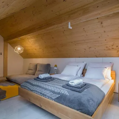 Stylchyn Park-apartament Z Widokiem Na Jezioro Czorsztynskie - By Upstairs